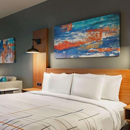 La Quinta Inn & Suites By Wyndham ספרינגפילד מראה חיצוני תמונה