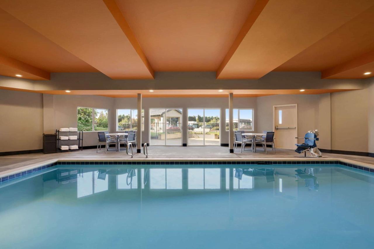 La Quinta Inn & Suites By Wyndham ספרינגפילד מראה חיצוני תמונה