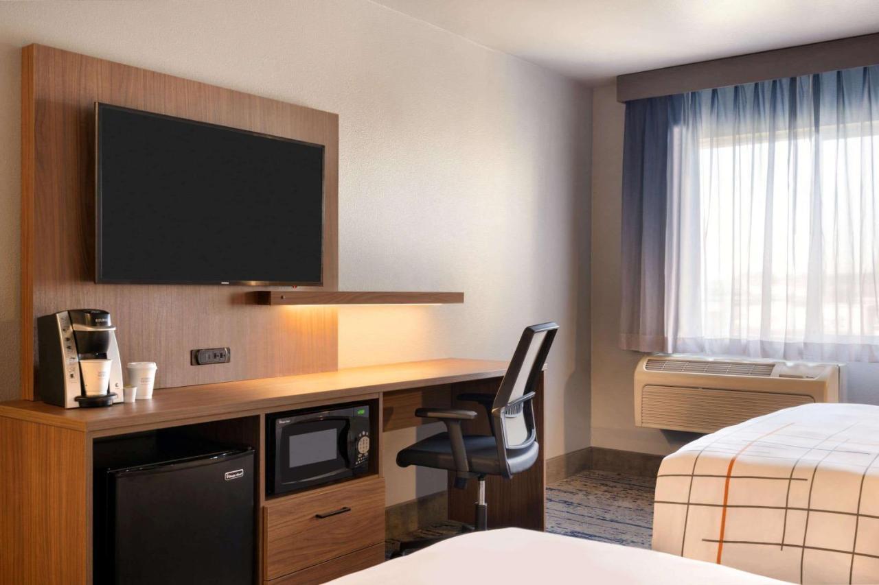 La Quinta Inn & Suites By Wyndham ספרינגפילד מראה חיצוני תמונה