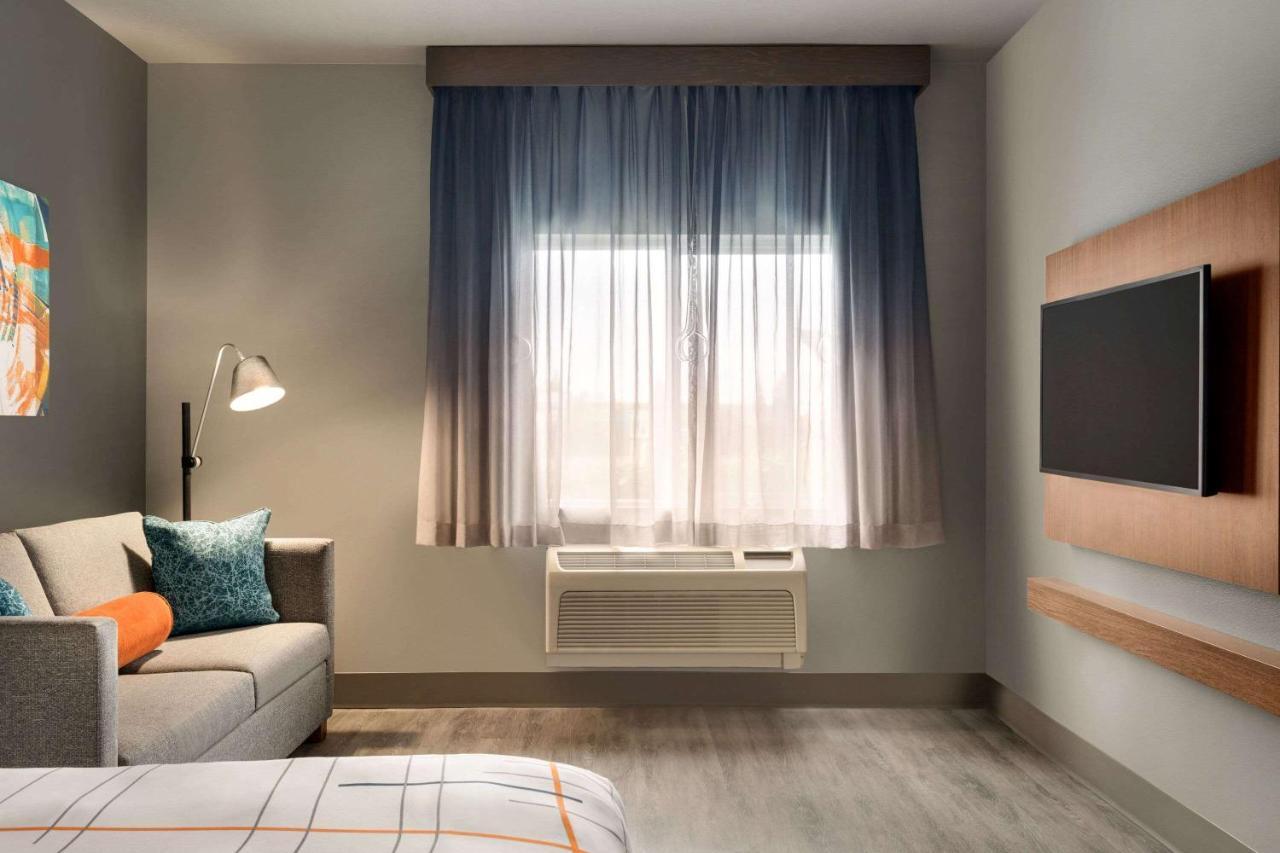 La Quinta Inn & Suites By Wyndham ספרינגפילד מראה חיצוני תמונה