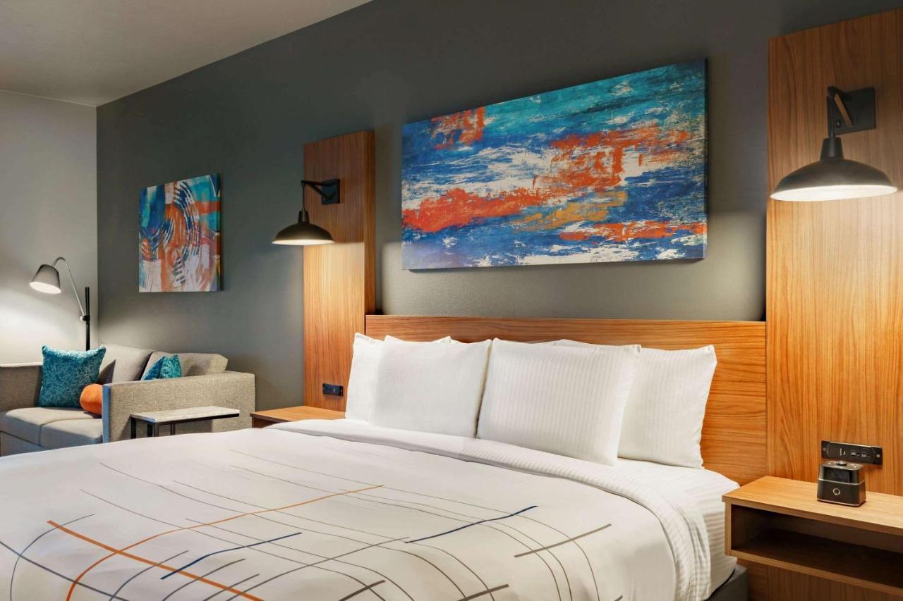 La Quinta Inn & Suites By Wyndham ספרינגפילד מראה חיצוני תמונה