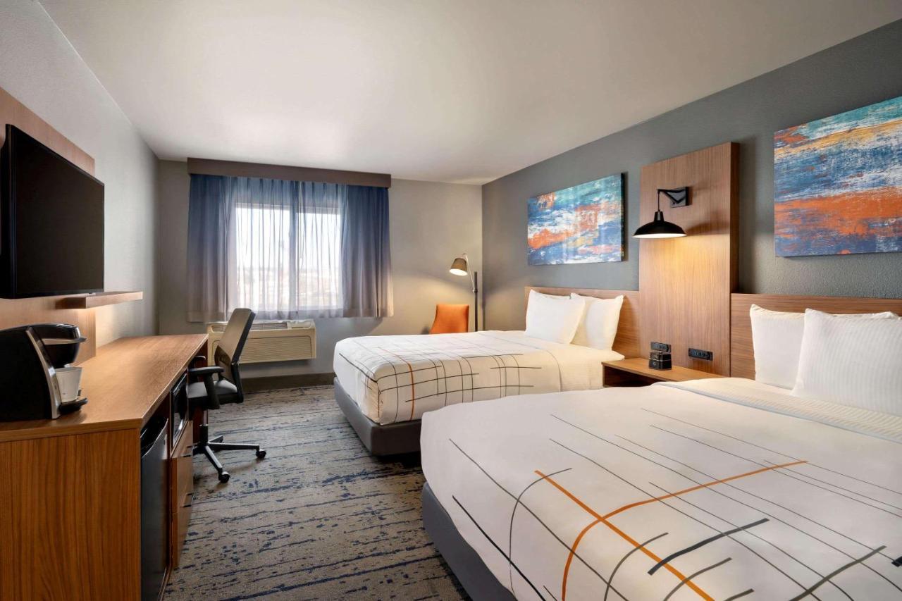 La Quinta Inn & Suites By Wyndham ספרינגפילד מראה חיצוני תמונה