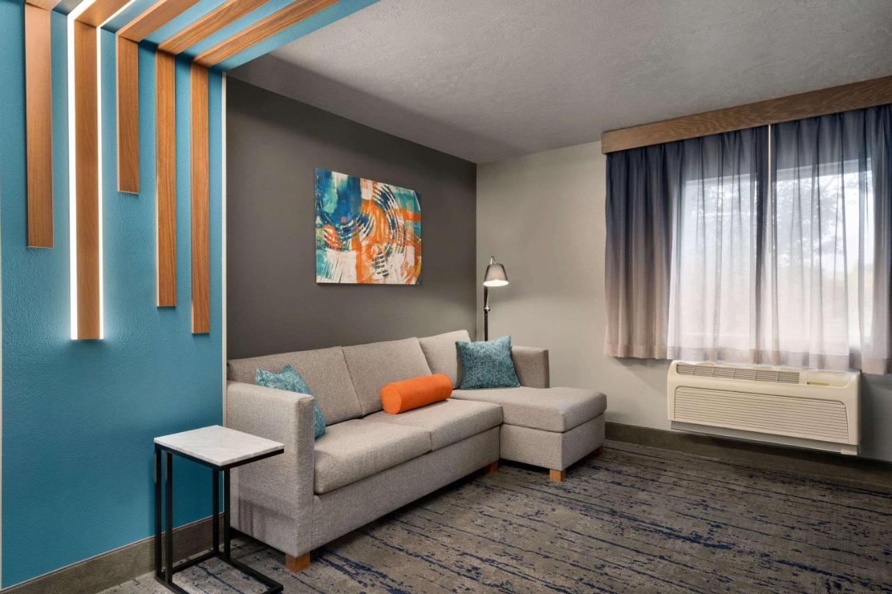 La Quinta Inn & Suites By Wyndham ספרינגפילד מראה חיצוני תמונה